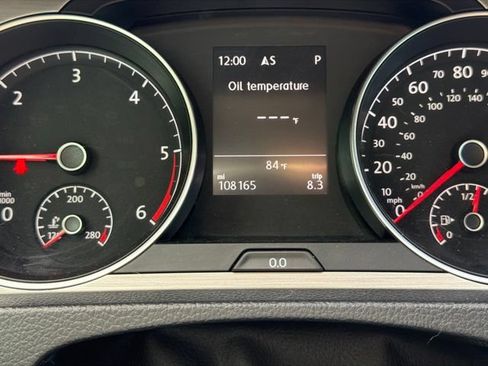 Used 2015 Volkswagen Golf TDI S FWD image 25