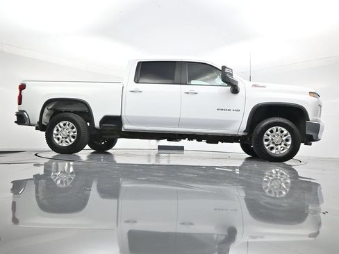 Used 2023 Chevrolet Silverado 2500 LT AWD/4WD image 46