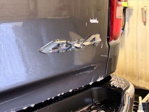 Used 2024 RAM 1500 Laramie image 11