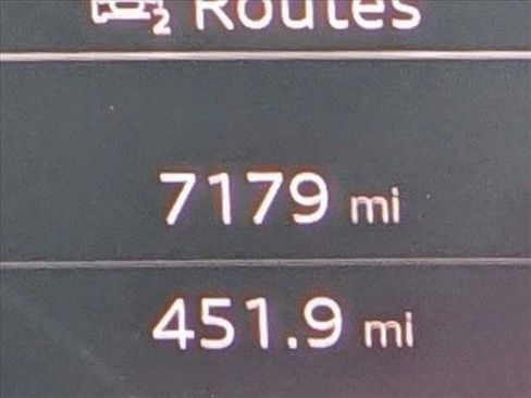 Used 2025 Audi Q5 Premium Plus w/ Premium Plus image 11