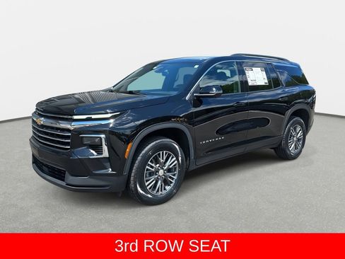 Used 2024 Chevrolet Traverse LT FWD image 37