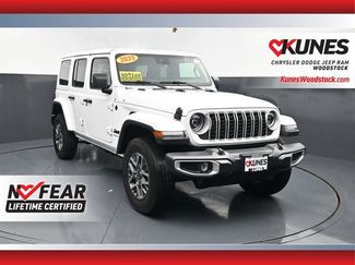 Used 2025 Jeep Wrangler Unlimited Sahara AWD/4WD video 1