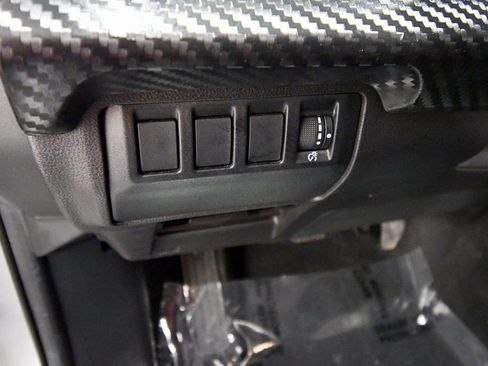 Used 2023 Subaru Ascent Base image 18