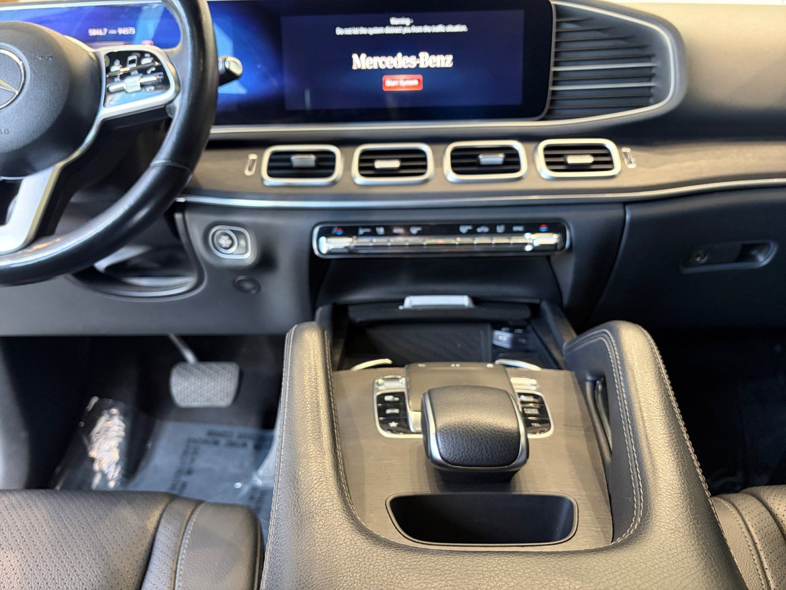 Used 2020 Mercedes-Benz GLE 350 4MATIC image 13