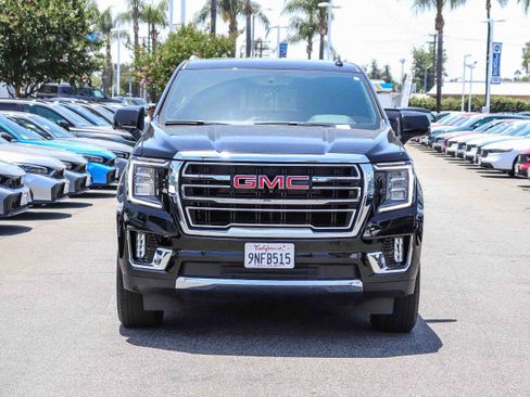 Used 2024 GMC Yukon XL SLT w/ SLT Luxury Package RWD image 2