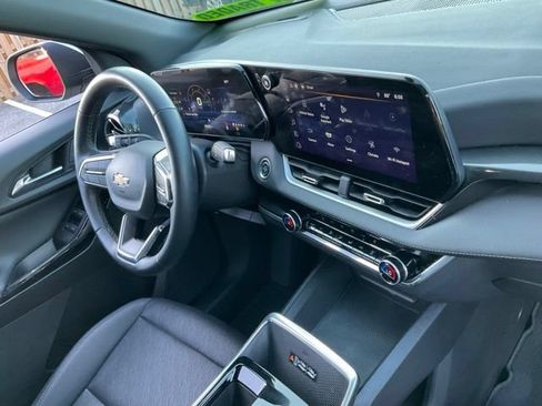 Used 2025 Chevrolet Equinox LT w/ Convenience Package II FWD image 10