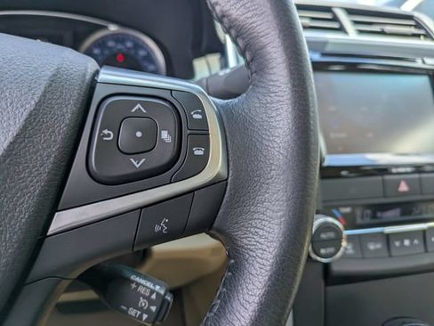 Used 2017 Toyota Camry XLE w/ Moonroof Package FWD image 27