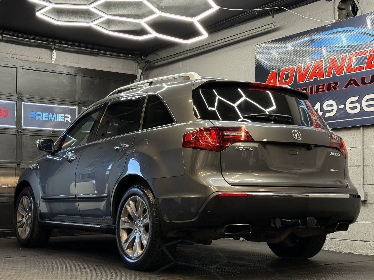Used 2012 Acura MDX w/ Advance & Entertainment Pkg AWD/4WD image 11
