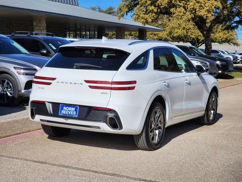 Used 2025 Genesis GV70 2.5T image 5