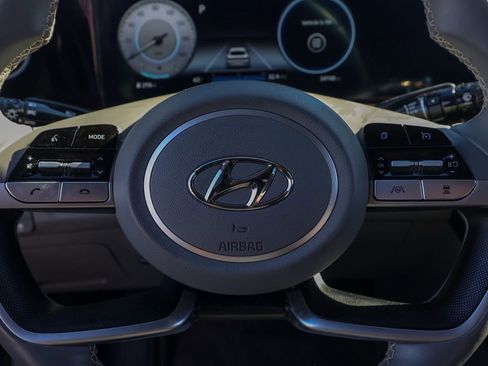 Used 2023 Hyundai Elantra SEL w/ Convenience Package image 28