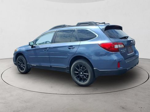 Used 2016 Subaru Outback 2.5i Premium AWD/4WD image 7
