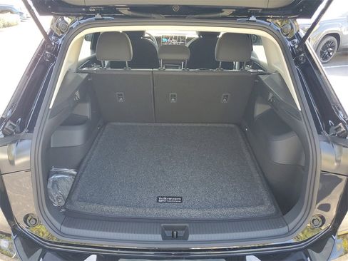 New 2026 Volkswagen Tiguan S image 8