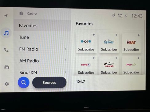 Used 2025 Toyota Camry LE image 27