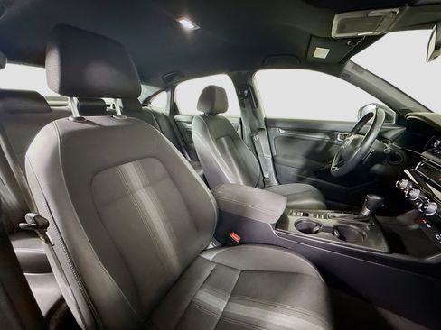 Used 2023 Honda Civic Sport image 29