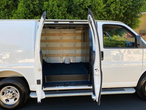 Used 2025 Chevrolet Express 2500 w/ Driver Convenience Package RWD image 35