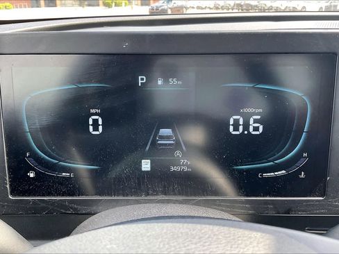 Certified 2025 Kia Sportage LX image 17