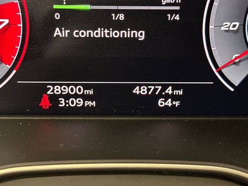 Used 2023 Audi SQ5 Prestige w/ Prestige Package image 23