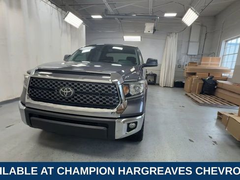 Used 2020 Toyota Tundra SR5 w/ SR5 Upgrade Package AWD/4WD image 3