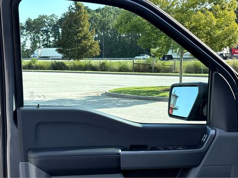 Used 2023 Ford F150 XLT image 11