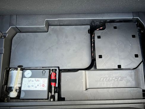 Used 2018 Porsche Panamera 4S image 21