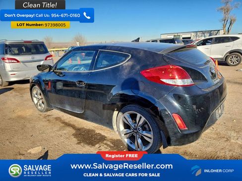 Used 2017 Hyundai Veloster Value Edition image 3