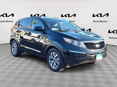 Used 2016 Kia Sportage LX image 3