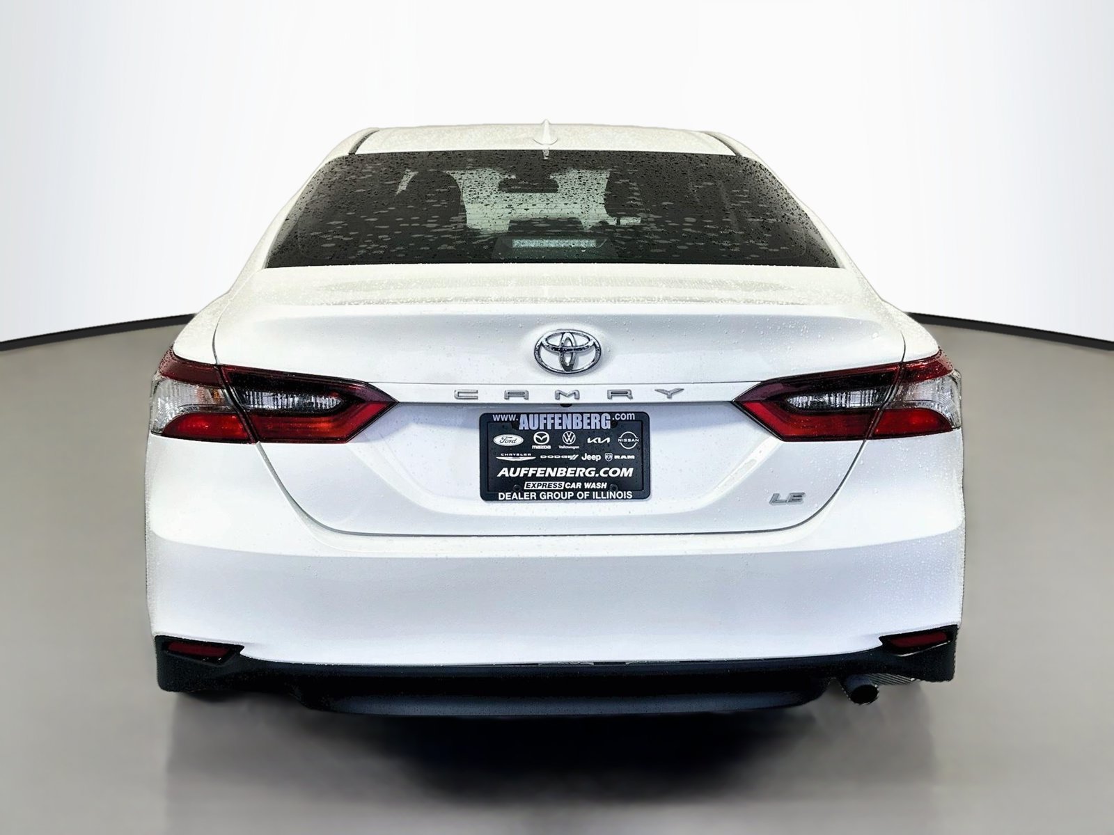 Used 2022 Toyota Camry LE FWD image 6