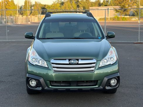Used 2014 Subaru Outback 2.5i Premium AWD/4WD image 7