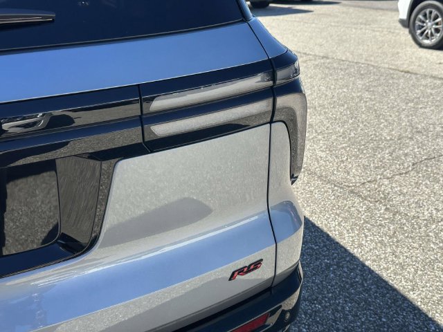 Certified 2025 Chevrolet Traverse RS w/ LPO, Floor Liner Package AWD/4WD image 31