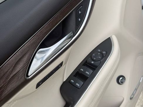 Used 2023 Buick Envision Avenir image 25