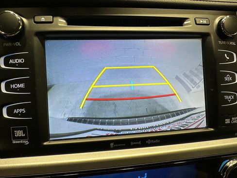 Used 2019 Toyota Highlander Limited image 47