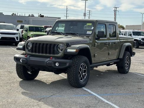 New 2026 Jeep Gladiator Rubicon w/ Safety Group AWD/4WD image 6