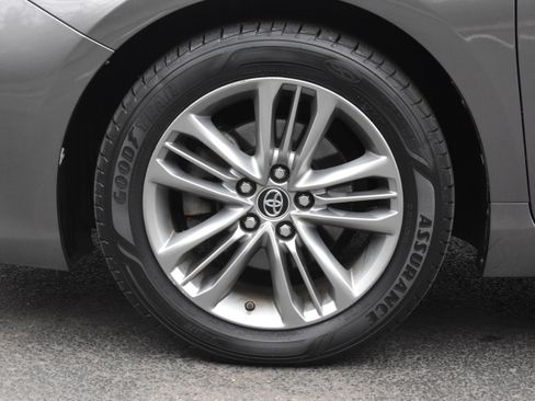 Used 2015 Toyota Camry SE image 36