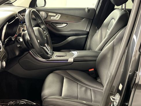 Used 2020 Mercedes-Benz GLC 300 4MATIC image 13