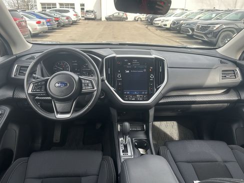 Used 2024 Subaru Ascent Premium w/ Convenience Package image 9