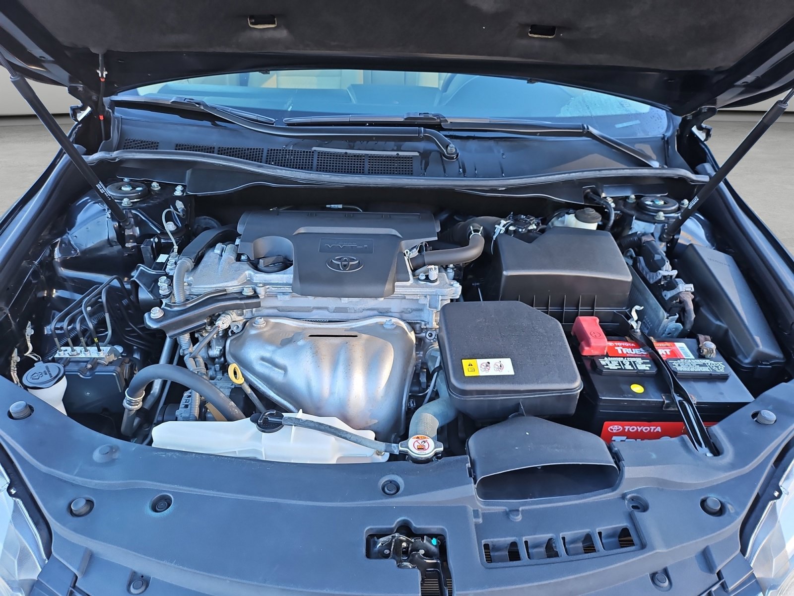 Used 2017 Toyota Camry LE FWD image 35