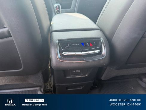 Used 2021 Cadillac XT6 Premium Luxury AWD/4WD image 13