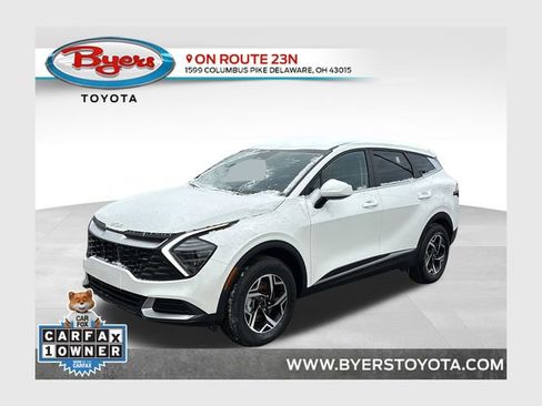 Used 2024 Kia Sportage LX image 1