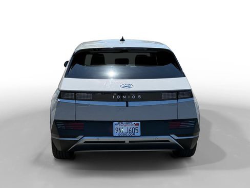 Certified 2024 Hyundai Ioniq 5 SE RWD image 4