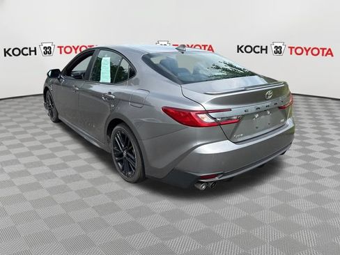 Used 2025 Toyota Camry SE FWD image 6