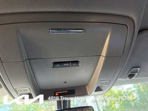 Used 2017 Chevrolet Silverado 1500 LT w/ LT Fleet Convenience Package AWD/4WD image 21