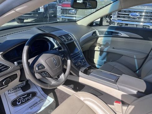 Used 2017 Lincoln MKZ Premiere image 15