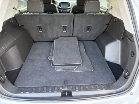 Certified 2022 GMC Terrain SLE w/ Driver Convenience Package image 30