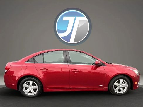 Used 2012 Chevrolet Cruze LT w/ All-Star Edition FWD image 4