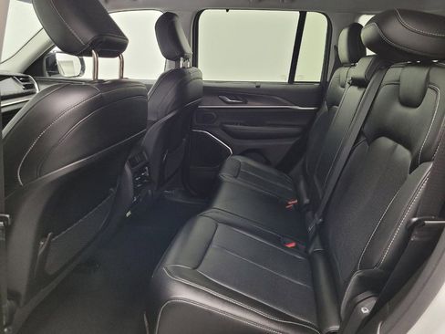 Used 2022 Jeep Grand Cherokee Limited 4xe w/ Luxury Tech Group II image 18