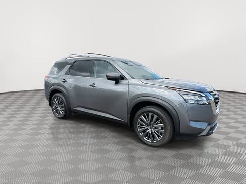 Certified 2025 Nissan Pathfinder SL w/ SL Premium Package FWD image 13