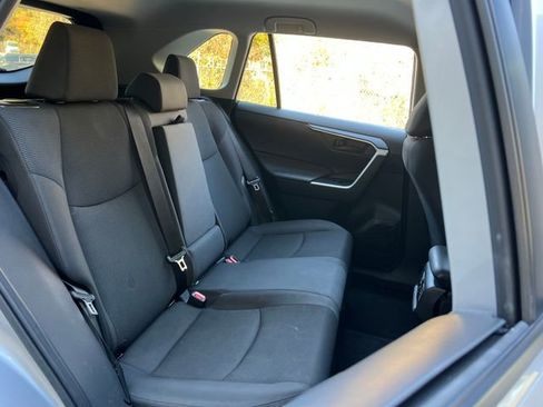 Used 2023 Toyota RAV4 LE image 27