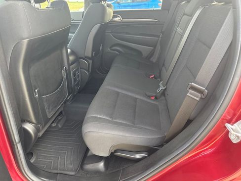 Used 2014 Jeep Grand Cherokee Laredo w/ Security & Convenience Group image 27