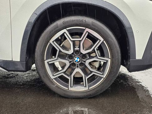 Used 2023 BMW X1 xDrive28i image 9
