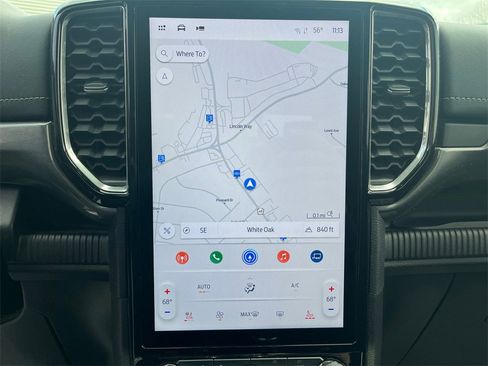 Used 2024 Ford Ranger Lariat w/ Trailer Tow Package image 19